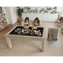 Range-plateaux & tablettes pour table de jeux de société
