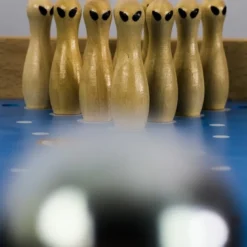 Roule Planète Bowling : Un jouet en bois 2 en 1
