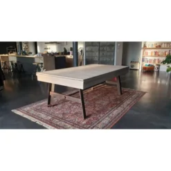 Une table style industriel qui se transforme en vrai billard
